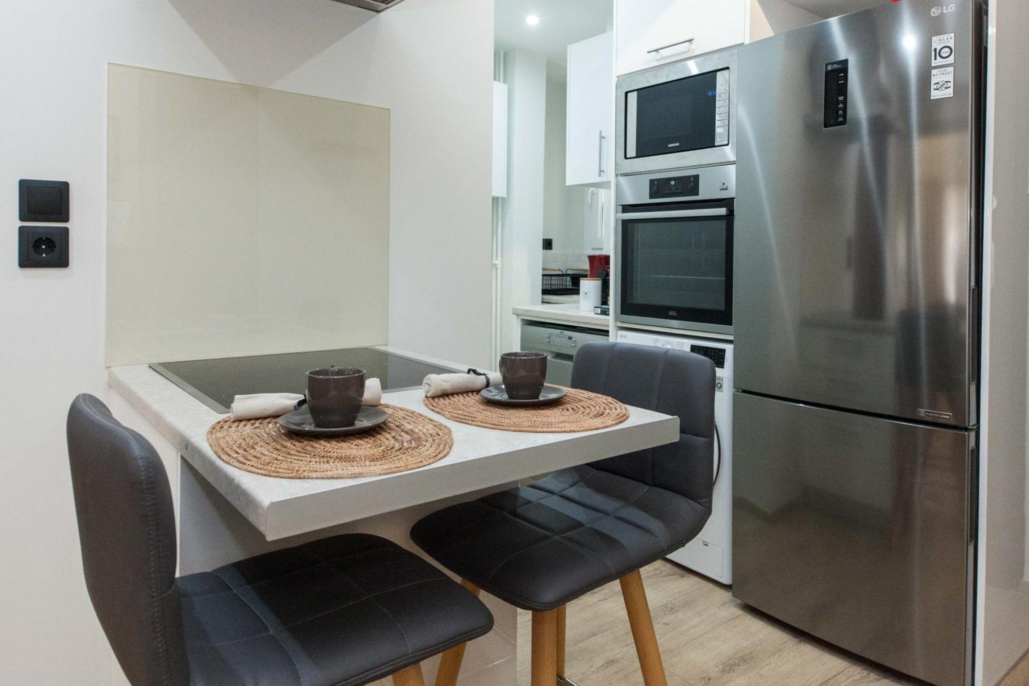 Acropolis View Modern Deluxe Suite With Balcony Atina Dış mekan fotoğraf